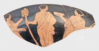 Schale, attisch-rotfigurig (zwei Fragmente), Jenaer Maler: Dionysos, Mänaden. 1. Viertel 4. Jahrhundert v. Chr.